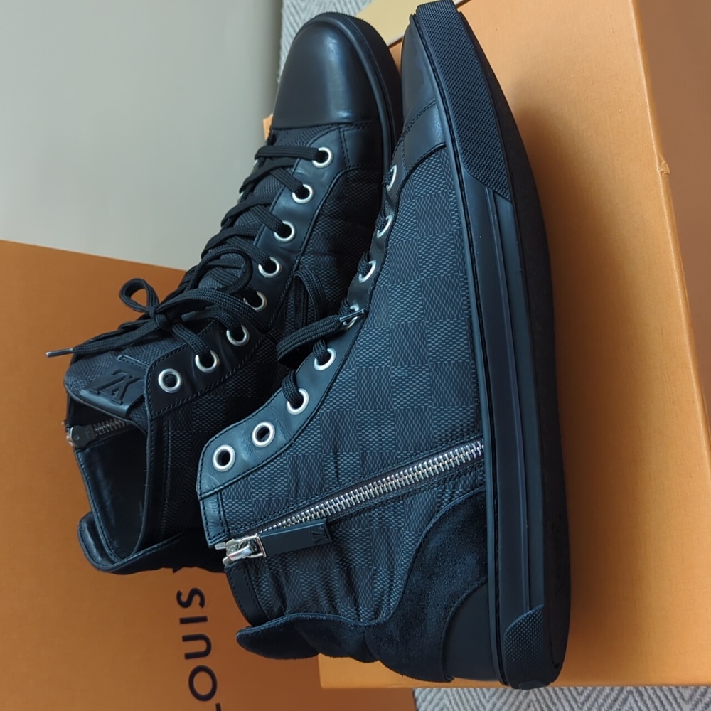 Louis Vuitton Louis Vuitton Damier Graphite Fabric and Leather sneakers
